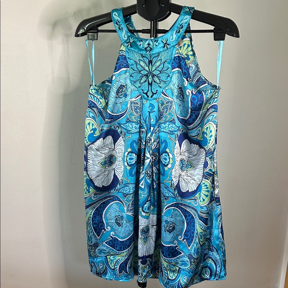 Elegant Blue Patterned Camisole Top